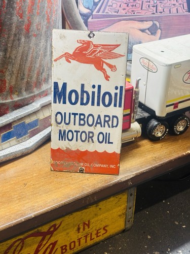 Mobiloil porcelain advertising - porcelain,