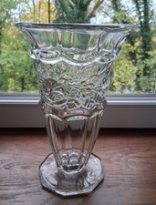Tres beau Vase En Verre moulé Epais Art Déco-Motifs de rose  ancien