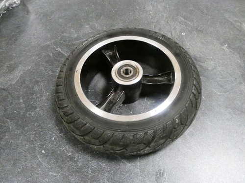 Roue arrière pour trottinette - roue,