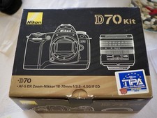 Nikon D70 + Zoom 18-70   3.5 -4.5