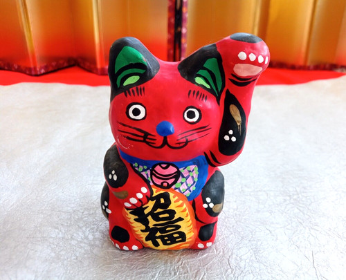 Papier mâché beckoning cat - mâché,