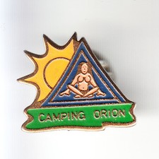 RARE PINS PIN'S .. TOURISME CAMPING CAR CARAVANE ORION NUDE NUDISTE 06 ~BH