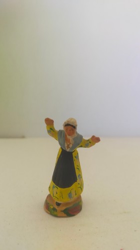 Santon femme ravie signé - femme,
