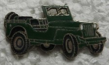 PIN'S MILITAIRE D'UNE JEEP