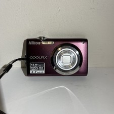 Nikon Coolpix S3000 Digital