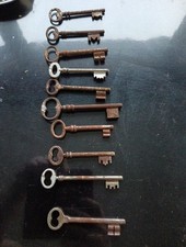  lot 10 clés anciennes  porte