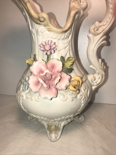 Cruche ornée fleur - ornée, capo