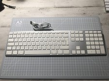 Apple A1243 Clavier Filaire USB Pavé Numérique AZERTY Français (TRÈS BON ÈTAT)