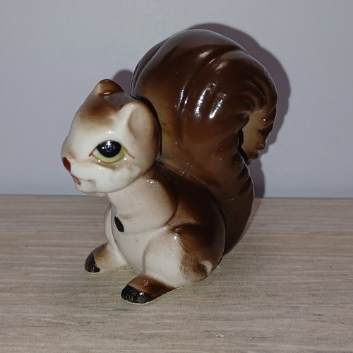 Figurine écureuil - figurine, en