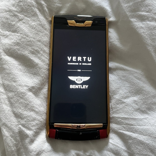 Vertu bentley signature - vertu,