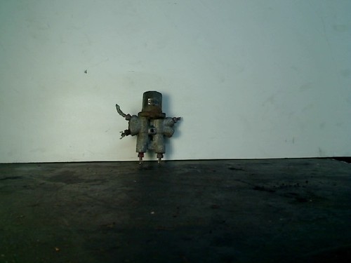 Regulateur circuit frein - regulateur,