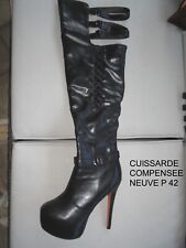 CUISSARDE BOTTE A TALON ET PLATEFORME EN SIMILI CUIR NOIR NEUVE P 42