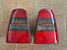 Jeu de feux arrière noirs