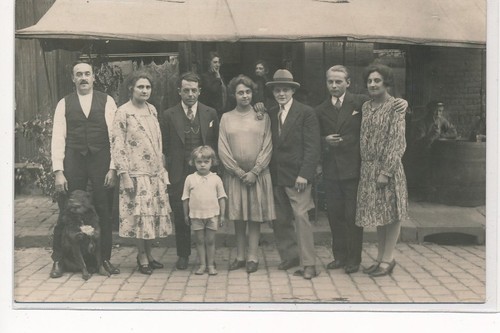 Photo card locate - to, paris(?)