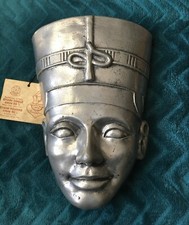 MASQUE en Etain la Fontaine de PARIS Nefertiti Toutankhamon