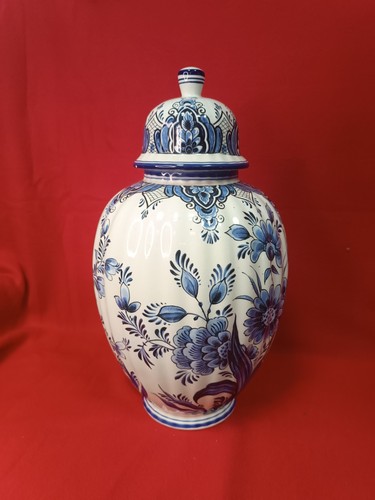 Grand pot couvert - , en