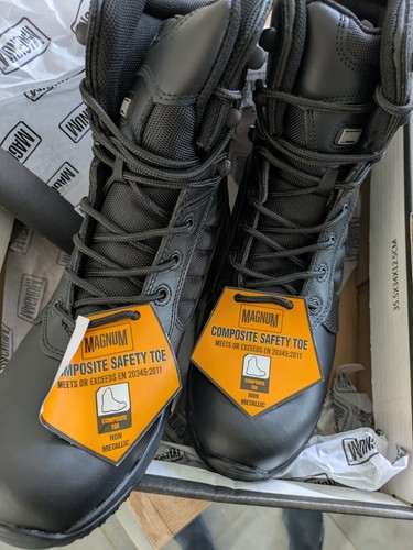 Paire chaussures rangers - de,