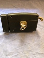 serrure de porte horizontale