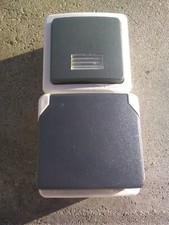 1 double prise de courant + va