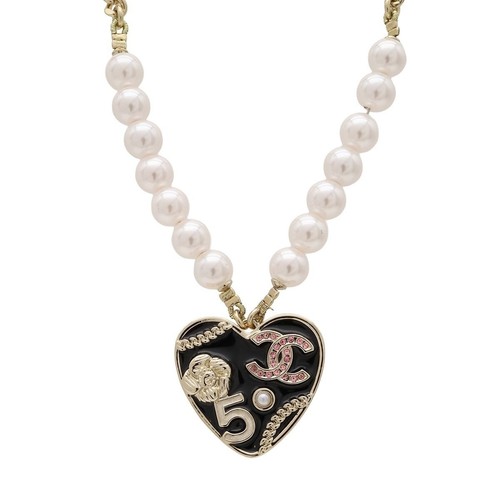 Collier fausse poire pendentif