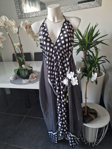 Une robe longue imprimée - longue,