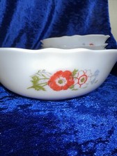 MILK GLASS Set of 4 Arcopal Paradise Floral Scalloped Cereal Bowls France 6 3/8”