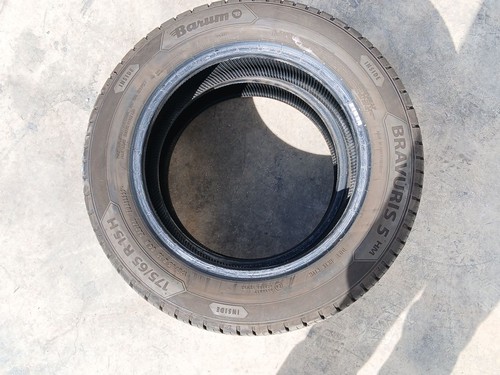 175 84h pneu - 175-65-15, /