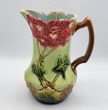 Pichet en barbotine émaillée