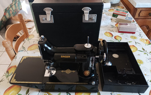 Ancienne machine coudre - machine, a