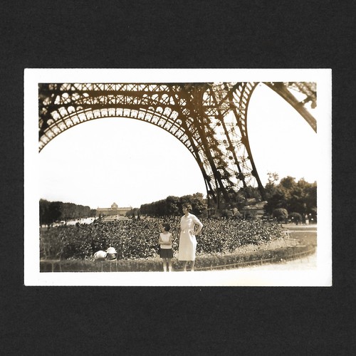 Pieds tour effeil paris - au,