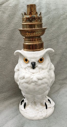 Ancienne lampe pétrole - ancienne, à