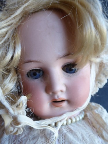 Poupee ancienne porcelaine - poupee,