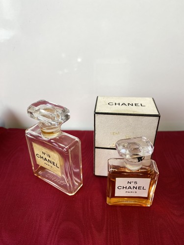 Lot deux anciens flacons - ,