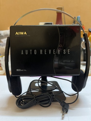 Aiwa portable cassette - portable,