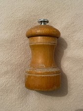 Ancien Moulin A Poivre Peugeot