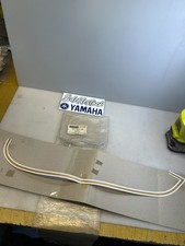 1 sticker graphique réservoir