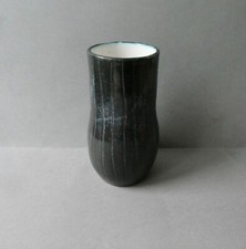 vase en céramique signé