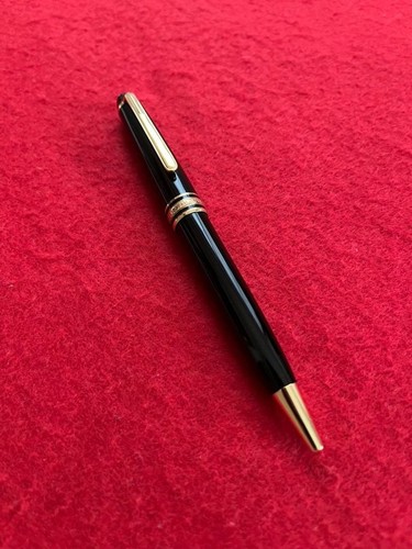 Stylo bille montblanc - à,