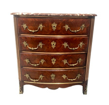 Commode de style en