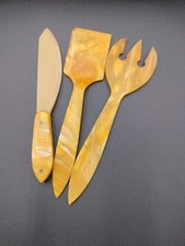 Rare mini couverts à salade de picnic anciens vers 1920 en bakélite jaune