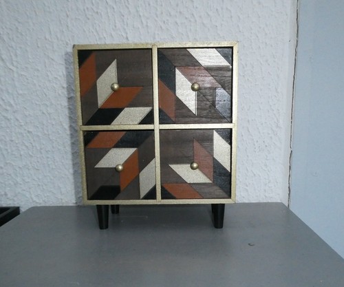 Petit meuble bijoux - petit,