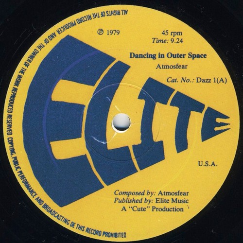 Atmosfear dancing in outer - dancing,