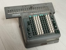 Calculatrice ancienne MADAS