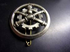 COIFFURE . Insigne de Beret . Matériel