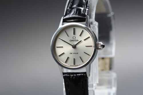 1977 near mint - mint, omega