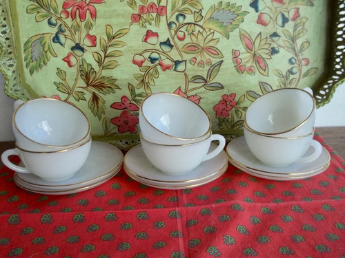 Lot tasses et - 6,