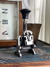 Ancienne machine à numéroter