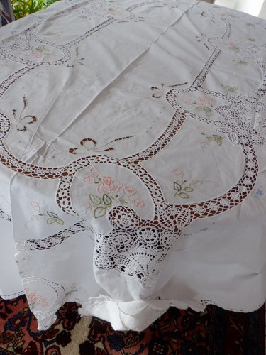 Superbe nappe neuve ovale - nappe,