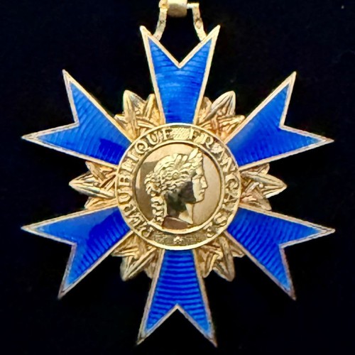 Médaille etoile officier de - etoile, d'officier
