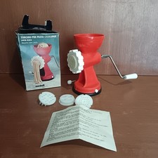 Machine à pâtes manuelle